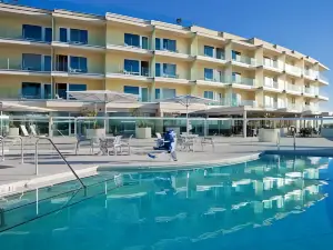 Pier South Resort, Autograph Collection
