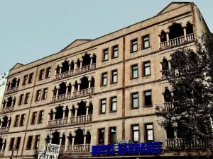 Tas Saray Bardakci Hotel