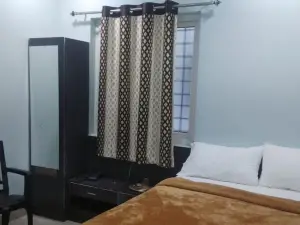 Iroomz Hotel Partha Grand
