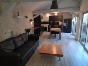 Large House 16 persons 5 bedrooms 3 bathrooms La Rochelle Croix Chapeau