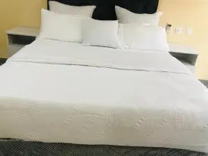 Batoka Apartments