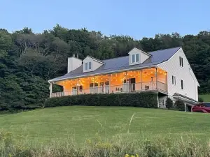 Hightop House in NW Catskill: Views, Privacy, Fun