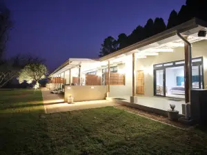 Curry's Post Bed & Breakfast