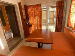 Camping Bungalows la Borda del Pubill
