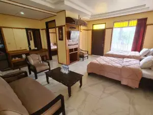 Lava View Lodge