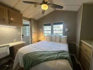 Badin Shores Resort - Excellent Lake View Home - Pools & Lots of Amenities - Great Porch Area