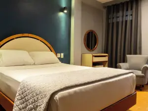 โรงแรม เอล อาร์โรโย