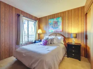 ทาวน์เฮาส์สตรอว์เบอร์รี่: เดินไปยัง Leland Snowplay!