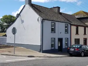 Cosy Townhouse on the Hill in Ireland