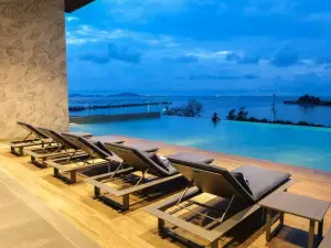 Oakwood Hotel & Residence Sri Racha