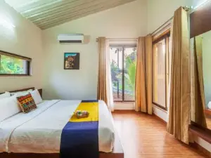 StayVista's Green Grove - A Modern Mountain-View Retreat with Lush Lawn