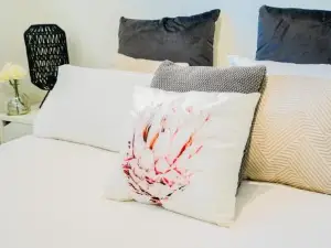 U101 Brunswick Living First Floor Balcony Close to Apt and CBD Free Wifi Tram at Doorstep