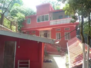 Hilltop Lodge