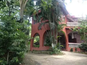 Hilltop Lodge