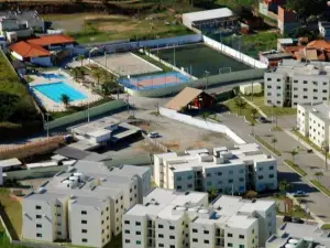 Apartamento Com Clube e Vista Para o Lago
