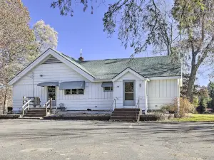 Retro Rhinelander Lake Retreat w/ Fire Pit!
