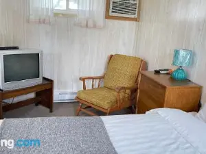 Rachel's Motel and Cottages
