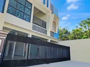 Hkp Homestay RedPartner Blitar