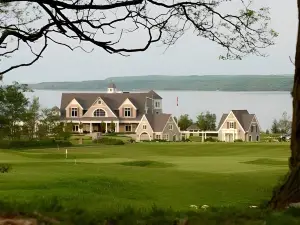 The Inn at Cobble Beach