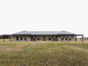 Iris Acres Modern Farmhouse in Portland