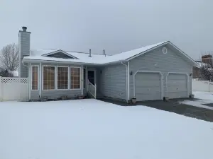 Beautiful Burley Home Sweet Home! King Bed!!
