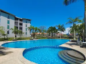 The DreamHouse Homestay, Palm Garden Condo