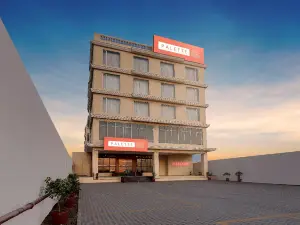 Clubhouse Hotel Morbi