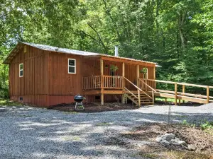 肯塔基木屋，帶有2個釣魚池塘和步道通道