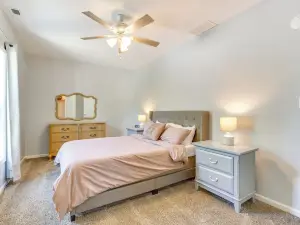 Warrensburg Home, Close to Downtown!
