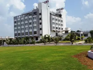 Grand Sarovar Portico, Latur