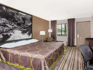 Super 8 by Wyndham Monteagle TN