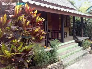 SuanPhao Guesthouse