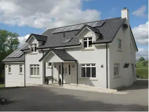 Dunroamin Apartment