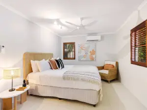 Melaleuca Hideaway - Beach Pool Free Parking