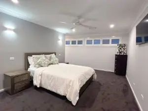 7 Aurora Ave Dunmore