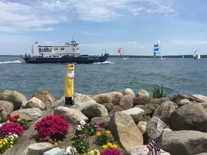 Bayfield- Charming Condo, Jumping Off Point to Apostles