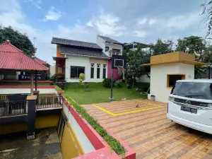 Villa Tropica Kuningan