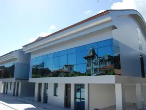 Hotel Villa Rosario II, Edificio Moderno