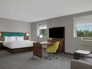 Hampton Inn & Suites by Hilton Toronto Downtown