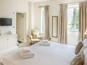 The Kings Head Country Hotel