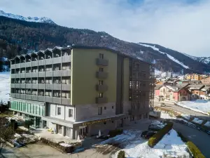 Cristallo Wellness Hotel