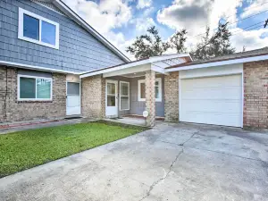 New! Laplace Townhome, 9 Mi to Lake Pontchartrain!