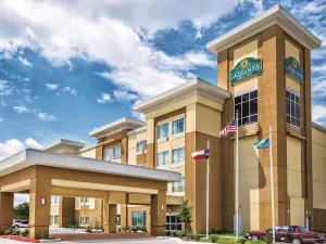 La Quinta Inn & Suites by Wyndham Victoria - South