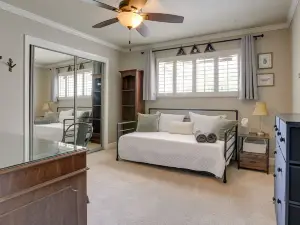 Luxury Sacramento Area Home ~ 13 Mi to Downtown