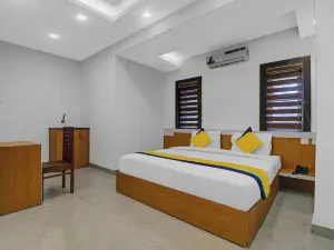 Hotel Fathima Palace