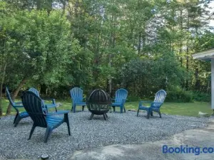 Gunstock & Lakes Region Year Round Chalet