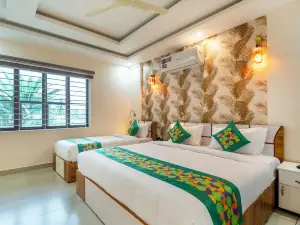 Treebo Thoduvas Star Plaza Cochin Airport