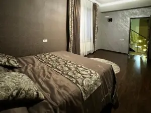 Dzoraghbyur G House