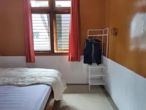 Rumah Kayu Syariah