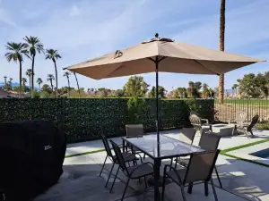 Desert Escape, Stunning View, Pool, BBQ, Firepit, Gated, Walk2 Coachella Music Festival